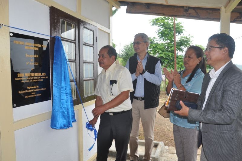 Commissioner and Secretary, Animal Husbandry & Veterinary Services, Vikeyie Kenya inaugurating the Portable Liquid Nitrogen Plant at Veterinary Hospital Complex, Yimyu Ward, Mokokchung on June 14. (Photo Courtesy: DIPR)